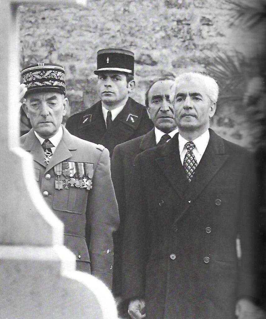 Mohammad Reza Pahlavi Shah Iran tombe général de Gaulle novembre 1970
