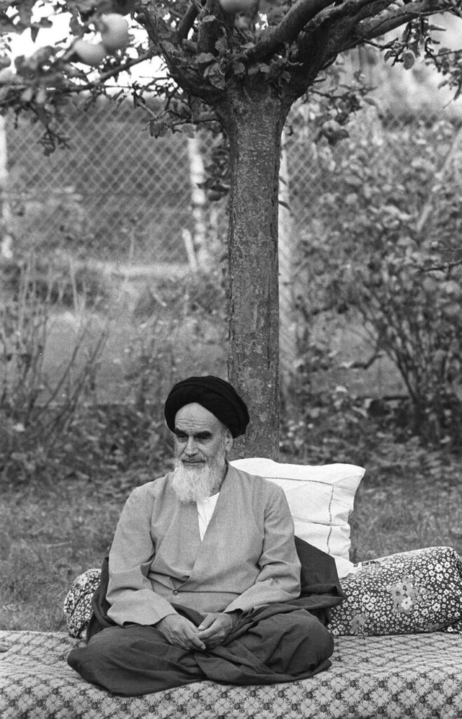L'ayatollah Khomeyni à Neauphle-le-château le 10 octobre 1978