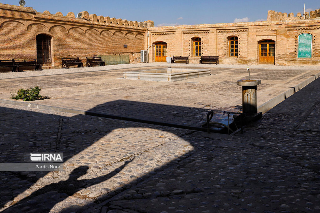 Falak al-Aflak château Iran